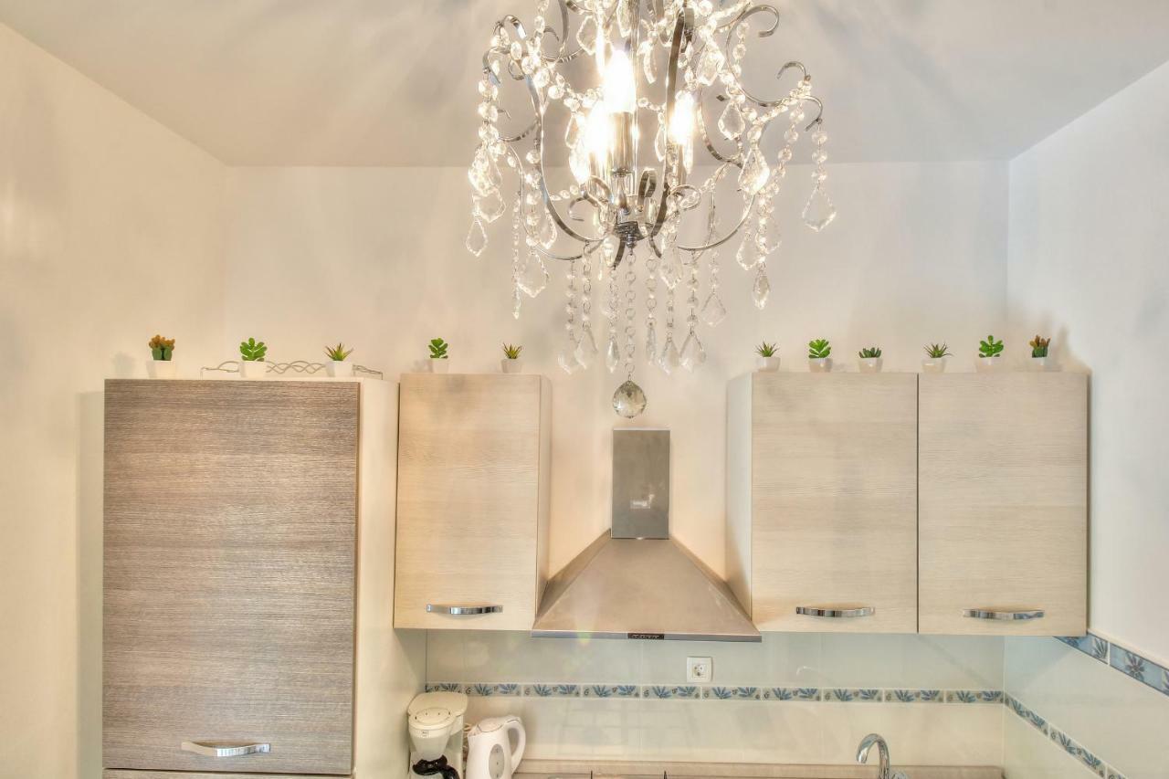Boutique Apartman Villa Mediteran بوريتش المظهر الخارجي الصورة